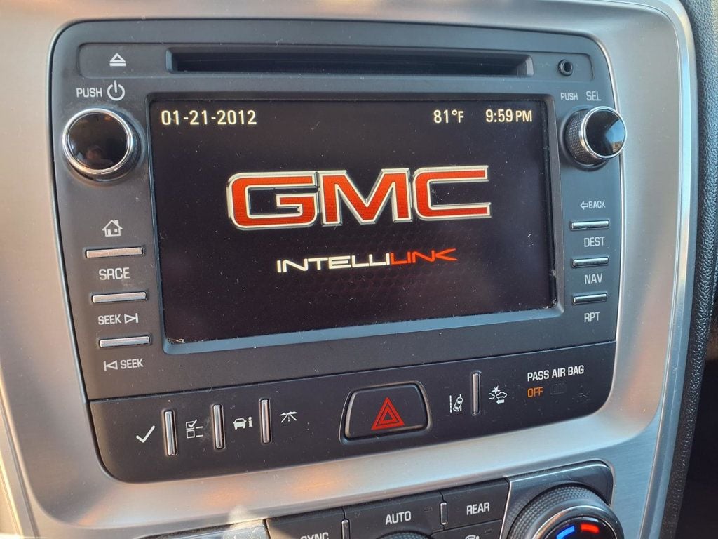 GMC Acadia photo 8
