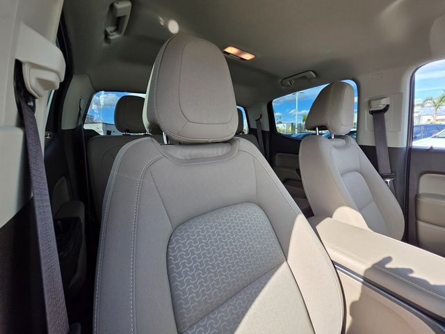 2017 GMC Canyon 2WD Crew Cab 128.3" SLE - 22948324 - 10