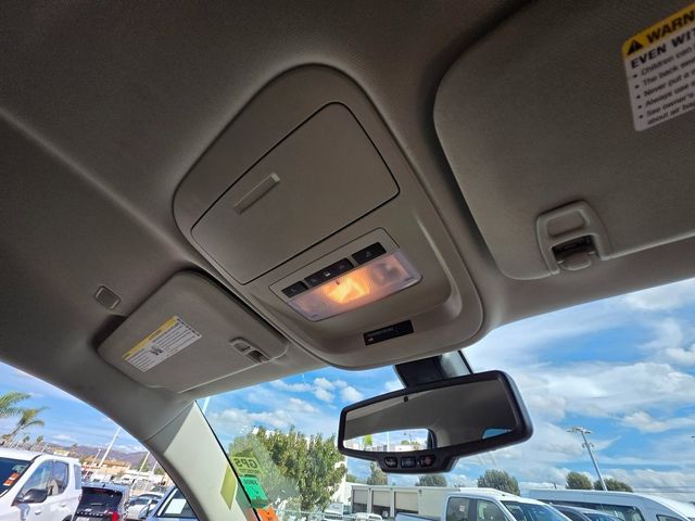 2017 GMC Canyon 2WD Crew Cab 128.3" SLE - 22948324 - 11