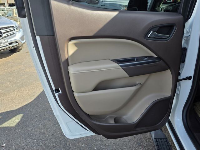 2017 GMC Canyon 2WD Crew Cab 128.3" SLE - 22948324 - 19