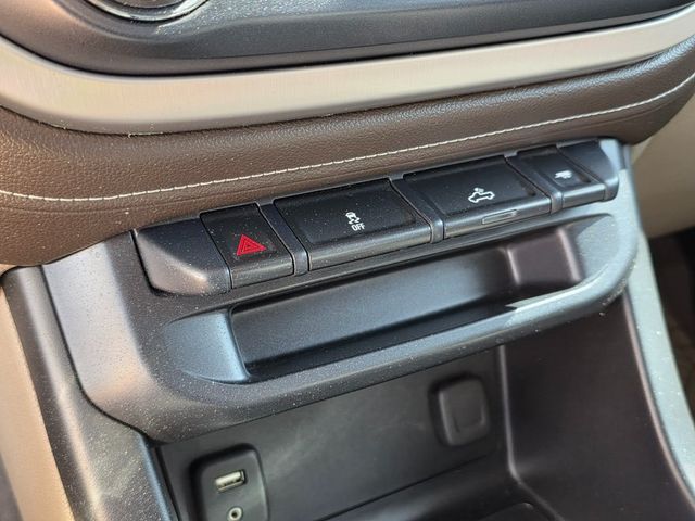 2017 GMC Canyon 2WD Crew Cab 128.3" SLE - 22948324 - 30