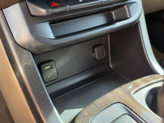 2017 GMC Canyon 2WD Crew Cab 128.3" SLE - 22948324 - 31