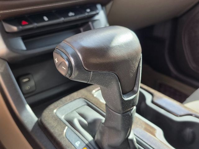 2017 GMC Canyon 2WD Crew Cab 128.3" SLE - 22948324 - 32