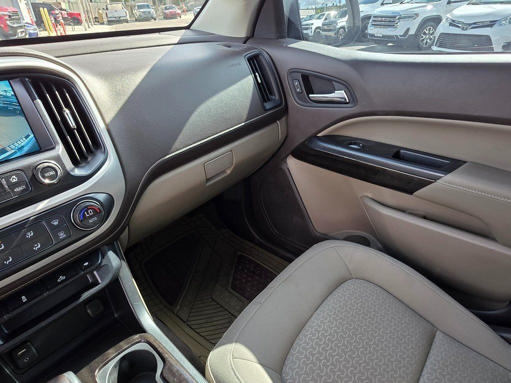 2017 GMC Canyon 2WD Crew Cab 128.3" SLE - 22948324 - 35