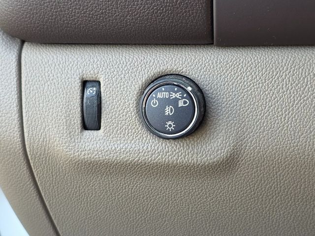 2017 GMC Canyon 2WD Crew Cab 128.3" SLE - 22948324 - 39