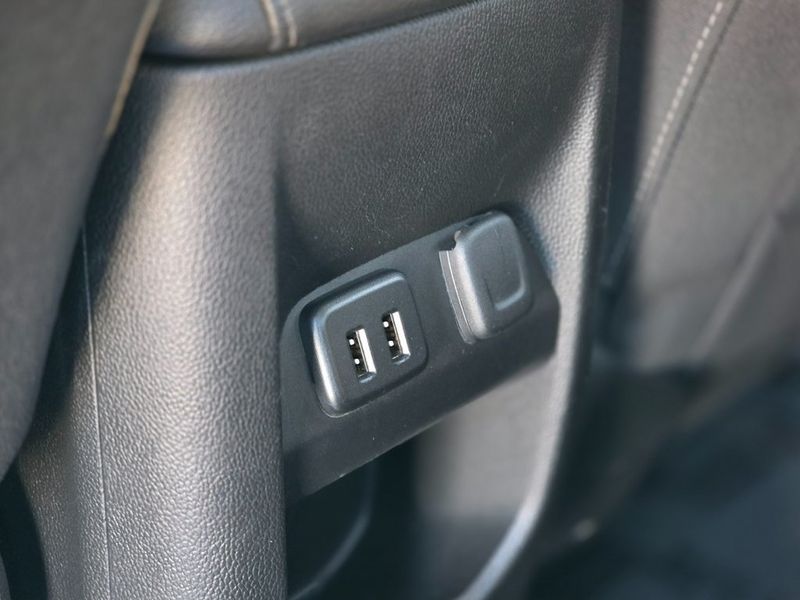 2017 GMC Canyon 2WD Crew Cab 128.3" SLE - 22975427 - 18