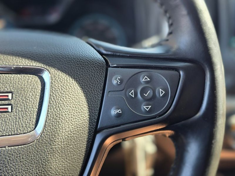 2017 GMC Canyon 2WD Crew Cab 128.3" SLE - 22975427 - 26