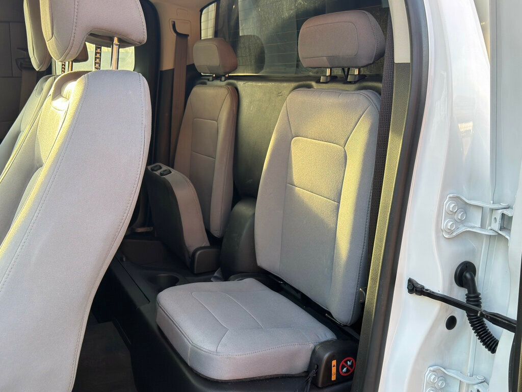 2017 GMC Canyon 2WD Ext Cab 128.3" - 22958957 - 14