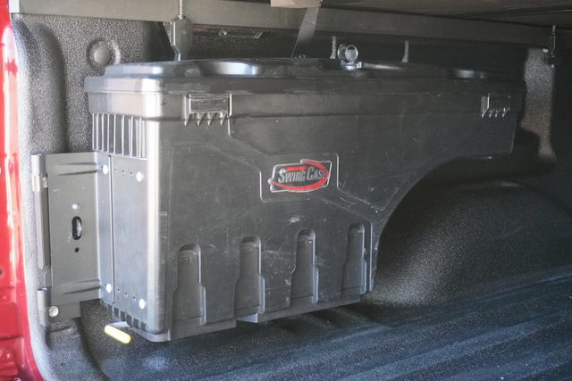 2017 GMC Canyon 4WD Crew Cab 128.3" Denali - 22981539 - 23