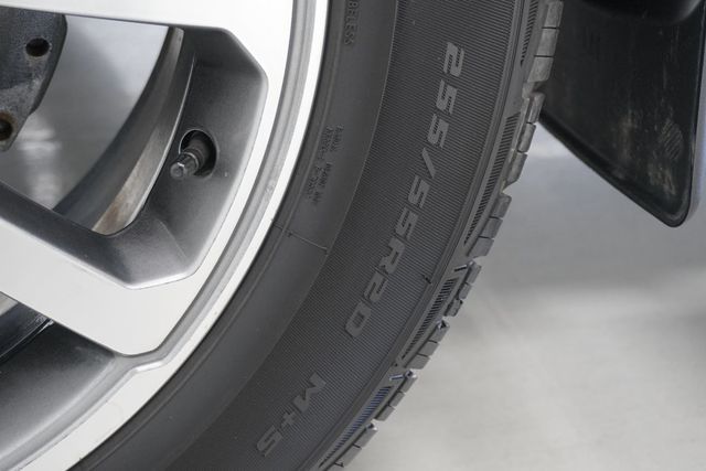 2017 GMC Canyon 4WD Crew Cab 128.3" Denali - 22981539 - 25