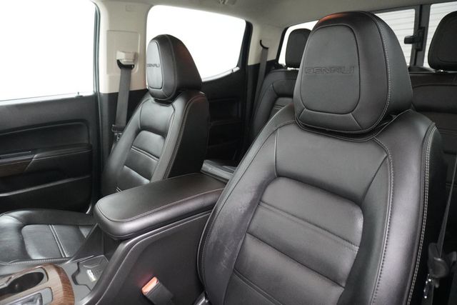 2017 GMC Canyon 4WD Crew Cab 128.3" Denali - 22981539 - 8