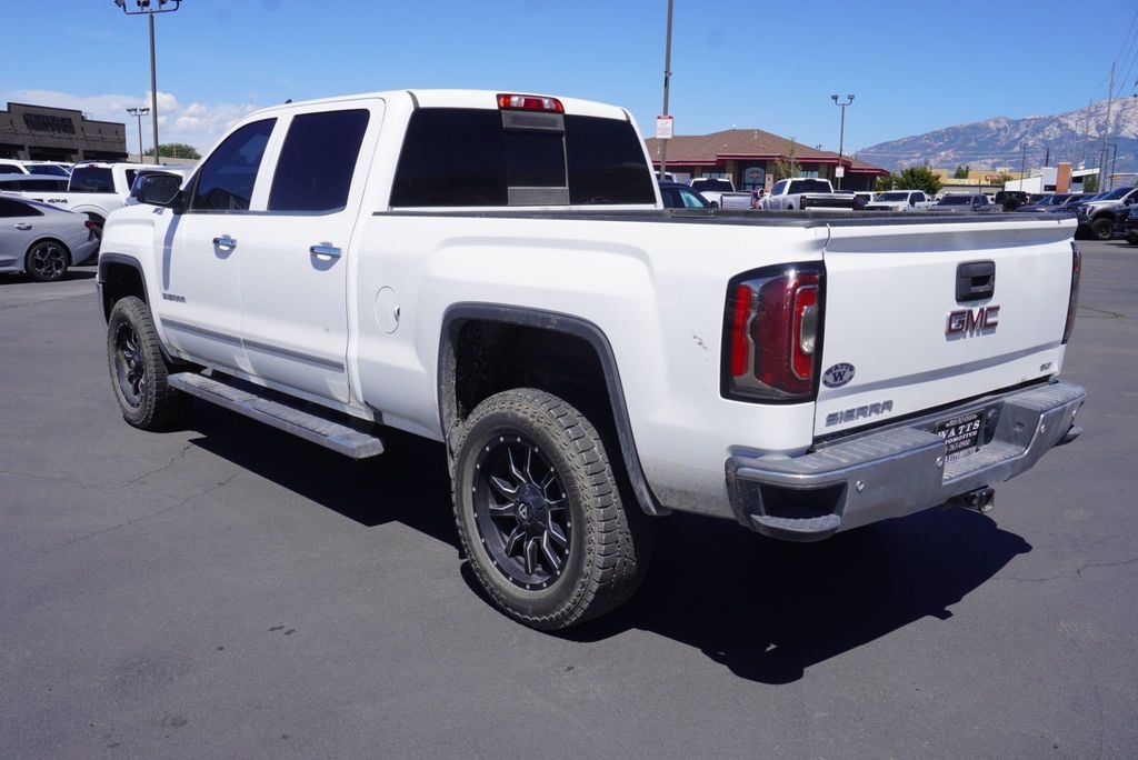 2017 GMC Canyon DENALI - 23070602 - 2