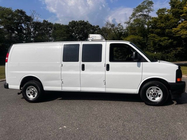 2017 GMC G-3500 EXTENDED REFRIGERATED CARGO VAN READY FOR WORK - 20418809 - 0