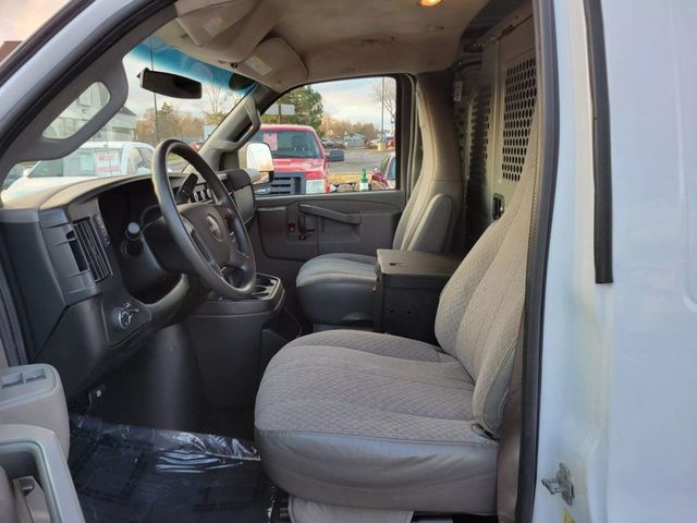 2017 GMC Savana 2500 Cargo Van 3D - 22924054 - 19