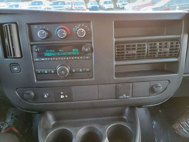 2017 GMC Savana 2500 Cargo Van 3D - 22924054 - 3