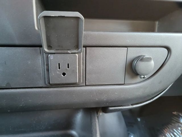 2017 GMC Savana 2500 Cargo Van 3D - 22924054 - 7