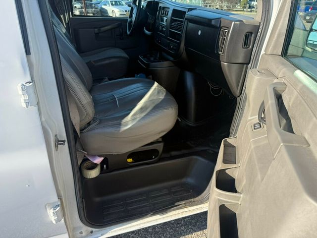 2017 GMC Savana 3500 SERIES CARGO VAN 72,000 ORIGINAL MILEAGE - 22968541 - 15