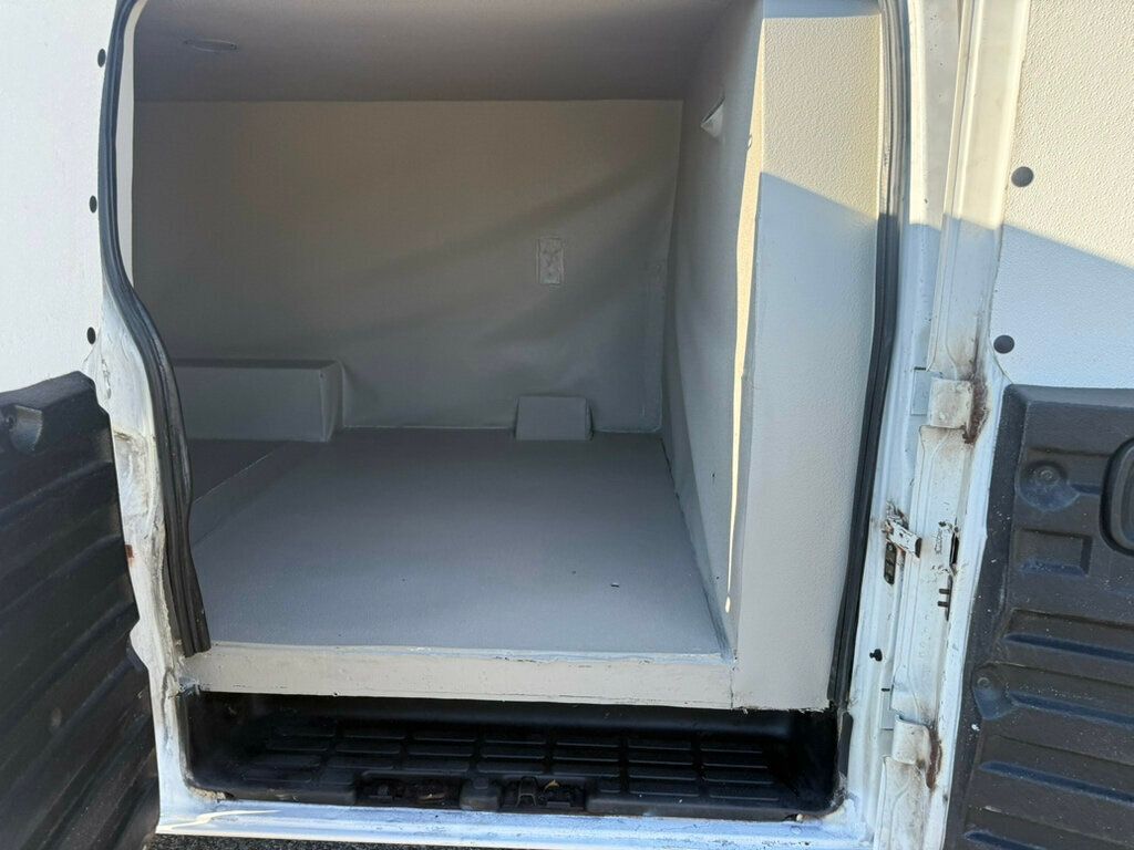 2017 GMC Savana 3500 SERIES CARGO VAN 72,000 ORIGINAL MILEAGE - 22968541 - 24