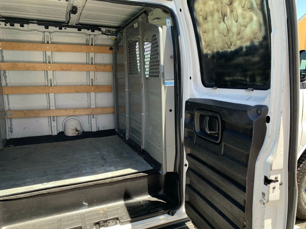 2017 GMC Savana Cargo Van RWD 2500 135" - 23037952 - 13