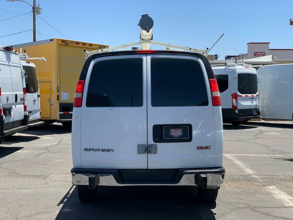 2017 GMC Savana Cargo Van RWD 2500 135" - 23037952 - 24