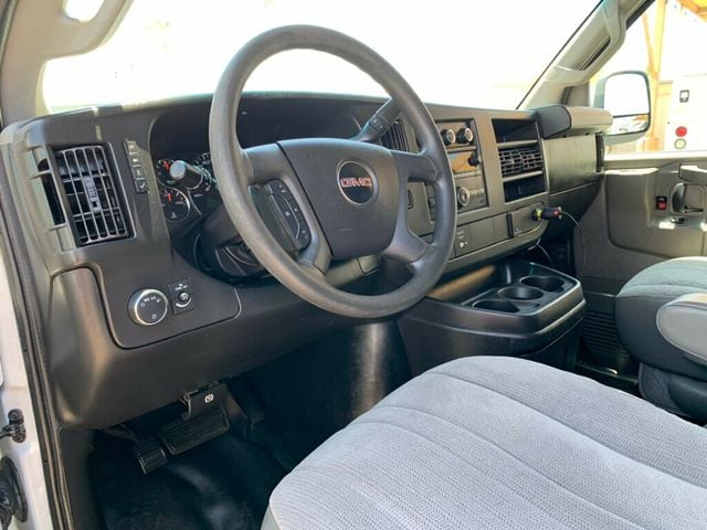 2017 GMC Savana Cargo Van RWD 2500 135" - 23037952 - 29