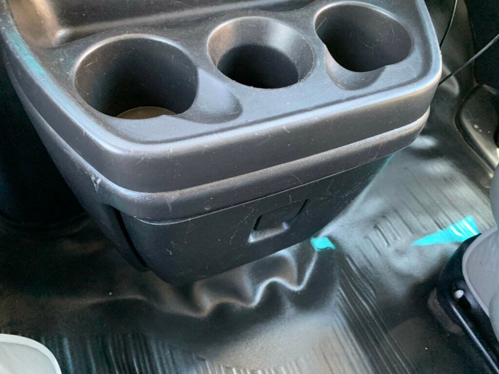2017 GMC Savana Cargo Van RWD 2500 135" - 23037952 - 40
