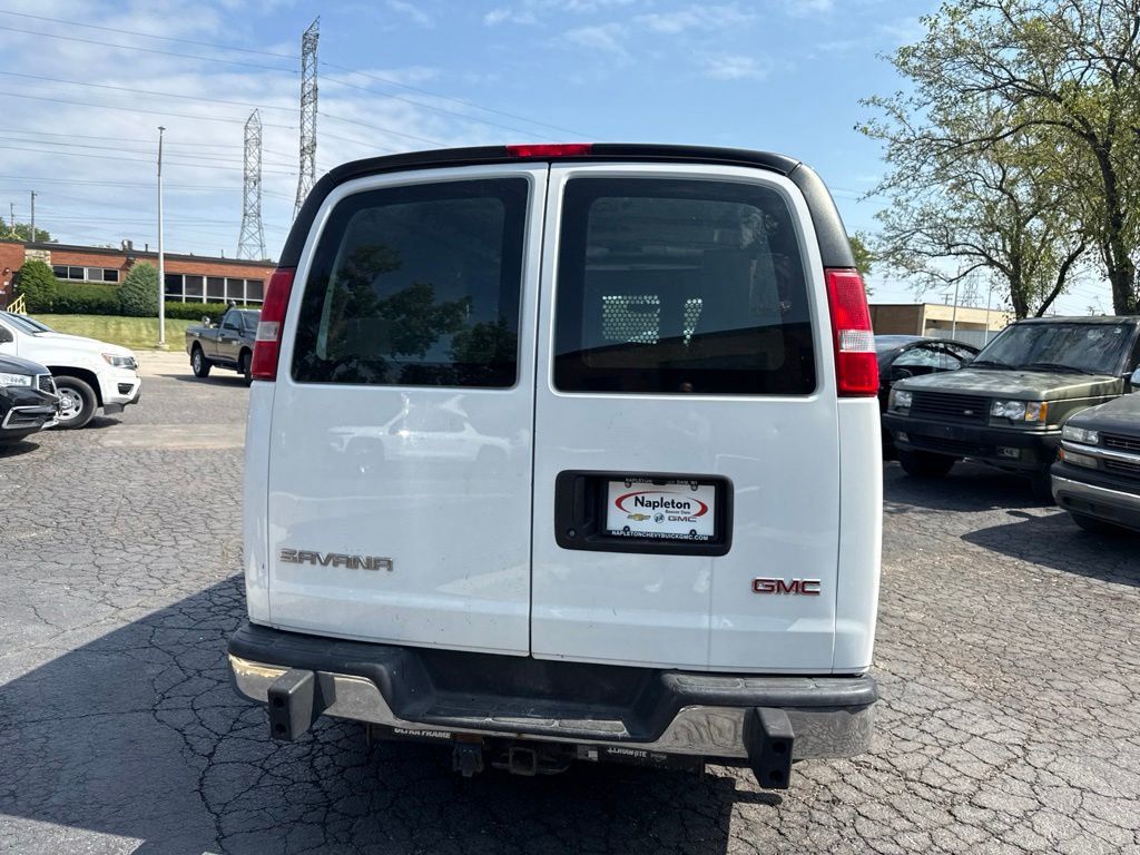 2017 GMC Savana Cargo Van RWD 2500 135" - 23058393 - 5