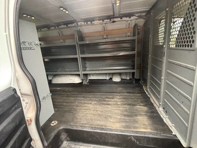 2017 GMC Savana Cargo Van RWD 2500 135" - 22958735 - 16