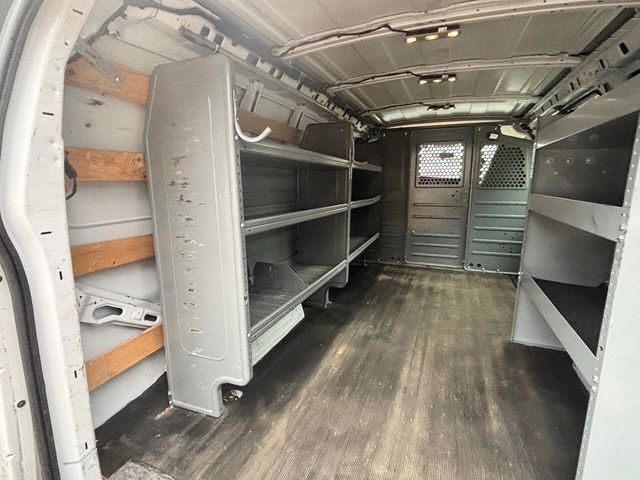 2017 GMC Savana Cargo Van RWD 2500 135" - 22958735 - 20