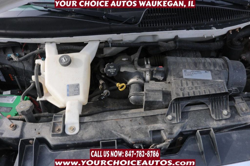 2017 GMC Savana Cargo Van RWD 2500 135" - 22917684 - 16