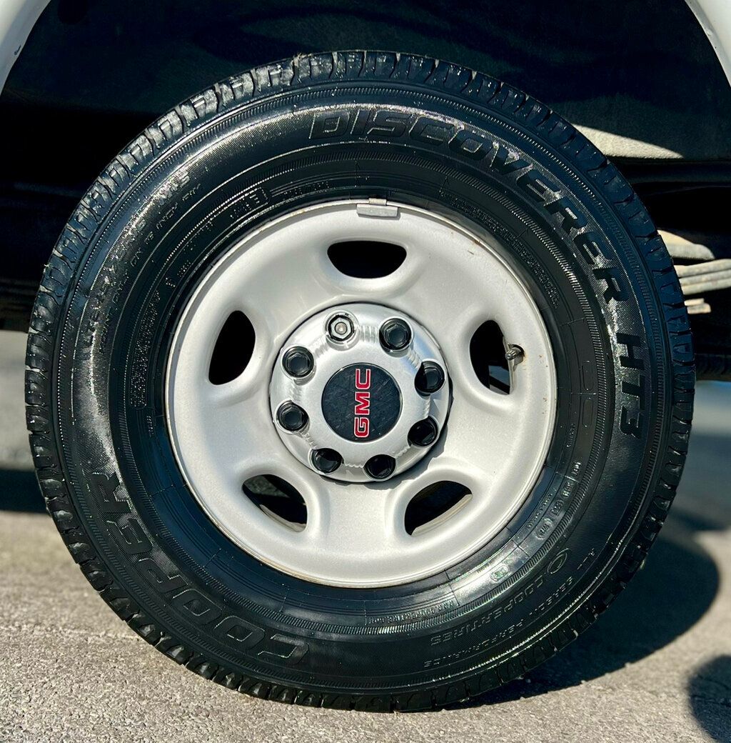 2017 GMC Savana Cargo Van RWD 2500 135" - 22934508 - 15