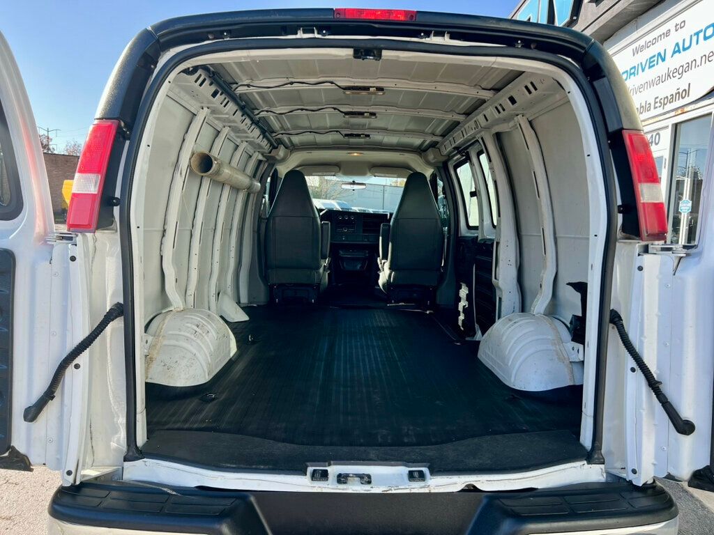 2017 GMC Savana Cargo Van RWD 2500 135" - 22934508 - 6