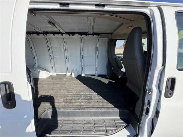 2017 GMC Savana Cargo Van RWD 2500 155" - 22728299 - 14