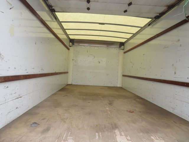 2017 GMC Savana Commercial Cutaway 3500 Van 177" - 23019578 - 6