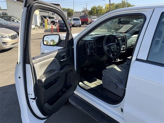 2017 GMC Sierra 1500 2WD Crew Cab 143.5" - 22756677 - 43