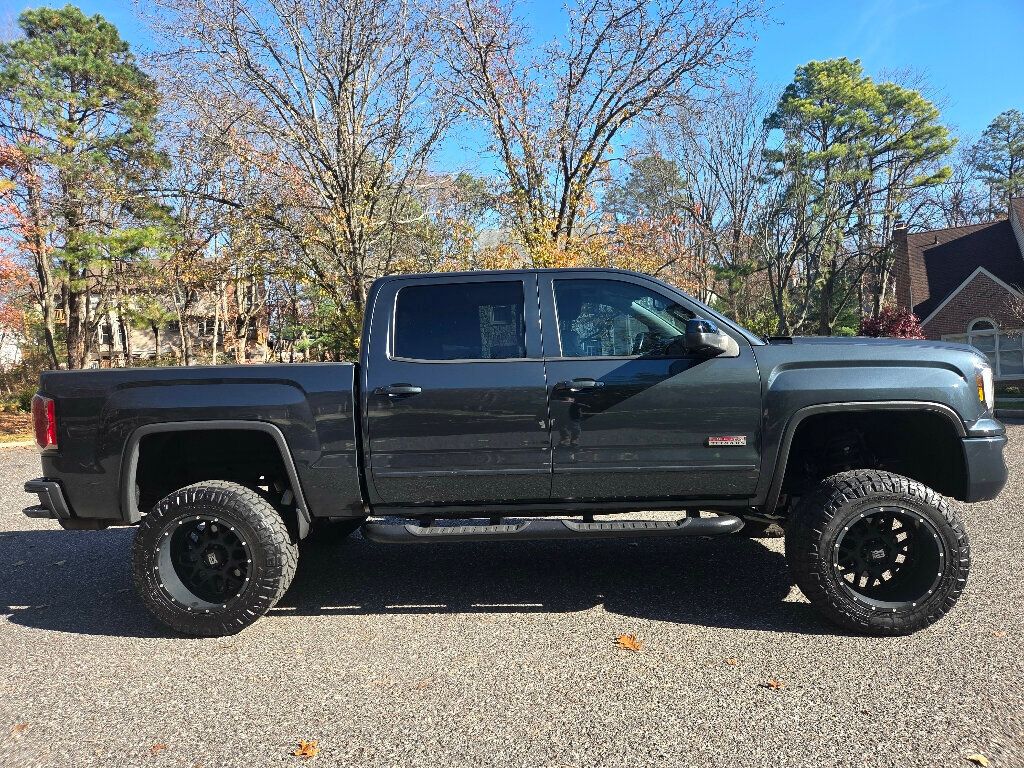 2017 Gmc Sierra 1500 SLT photo 2