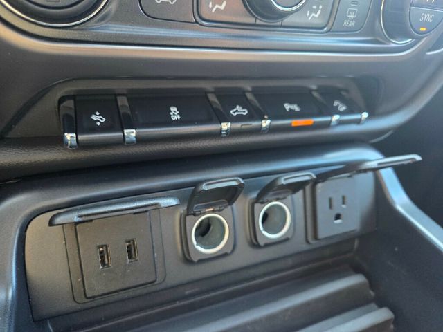 2017 GMC Sierra 1500 4WD Crew Cab 143.5" SLT - 22945409 - 22