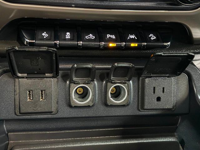 2017 GMC Sierra 1500 Denali 4x4 4dr Crew Cab 5.8 ft. SB - 22982713 - 46