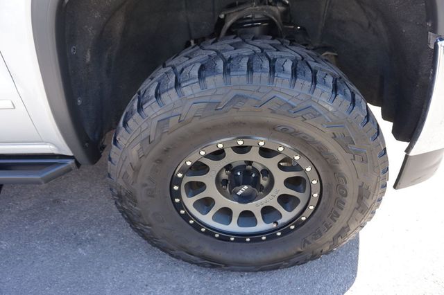 2017 GMC Sierra 1500 SLE, 4X4, PREMIUM WHEELS, ALL TERRAIN TIRES, RUNNING BOARDS - 22996499 - 13