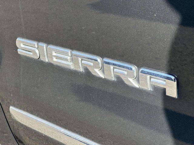 2017 GMC Sierra 1500 SLT 4x4 4dr Crew Cab 6.5 ft. SB - 22947026 - 9
