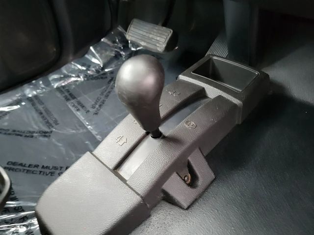 2017 GMC Sierra 1500 Crew Cab Pickup 4D 5 3/4 ft - 22997797 - 13