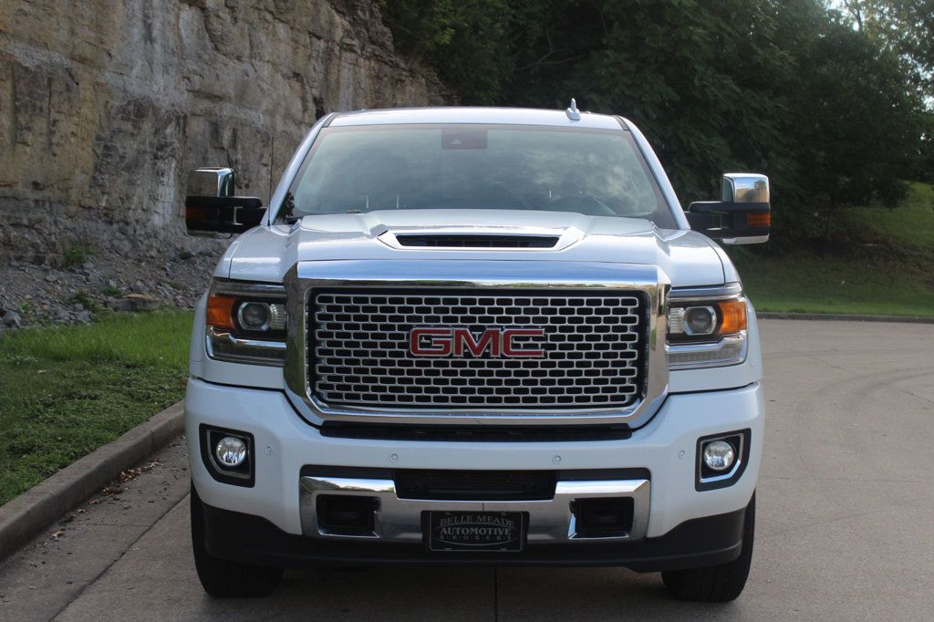 2017 Gmc Sierra Denali photo 2