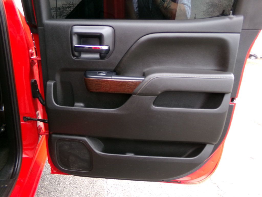 2017 GMC Sierra 2500HD 4WD Crew Cab 153.7" SLT - 22961894 - 13