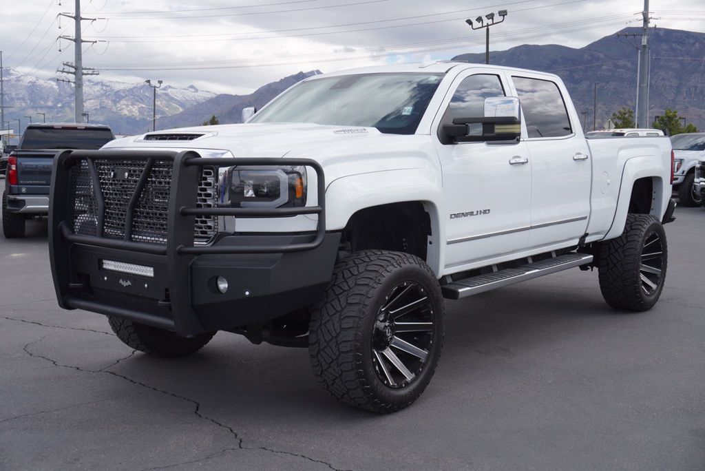 2017 GMC Sierra 2500HD DENALI HD - 23030463 | Video 1