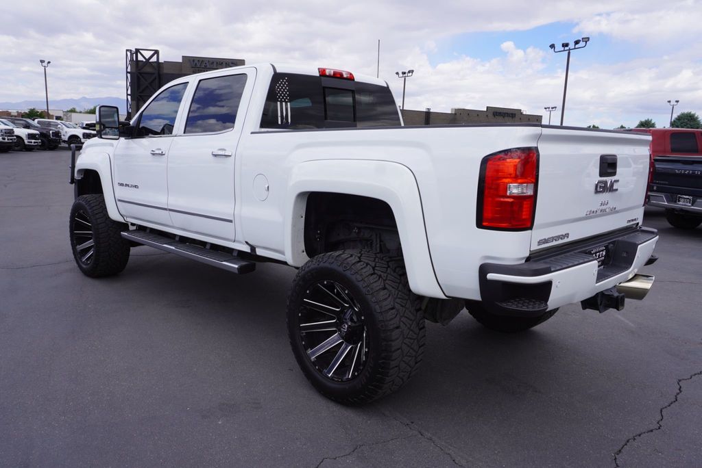 2017 GMC Sierra 2500HD DENALI HD - 23030463 - 2