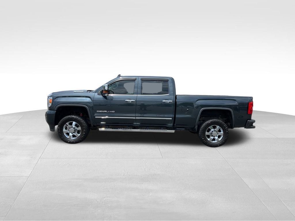 2017 GMC Sierra 3500HD Denali - 22538231 - 4