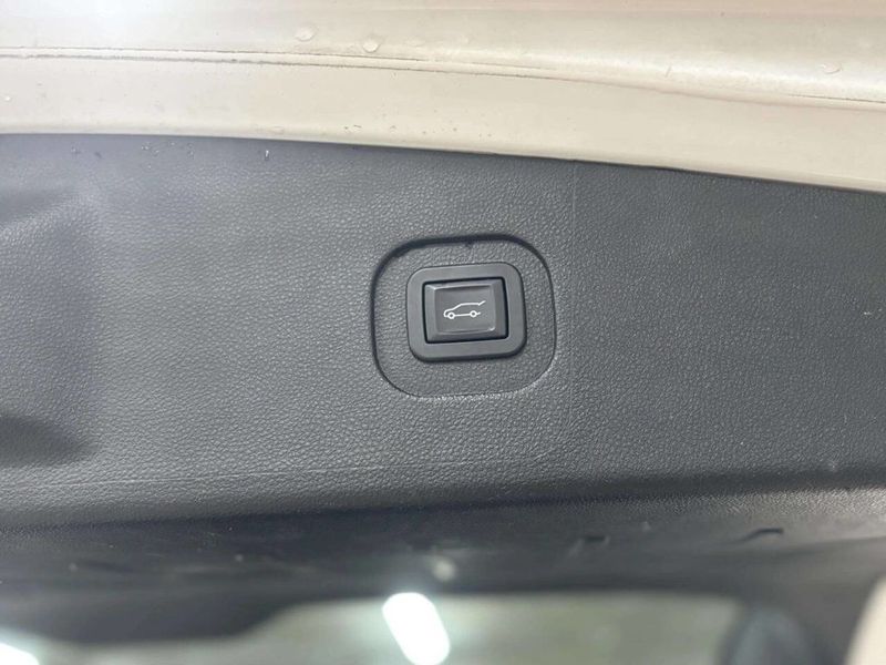 2017 GMC Terrain AWD 4dr SLT - 22988612 - 15