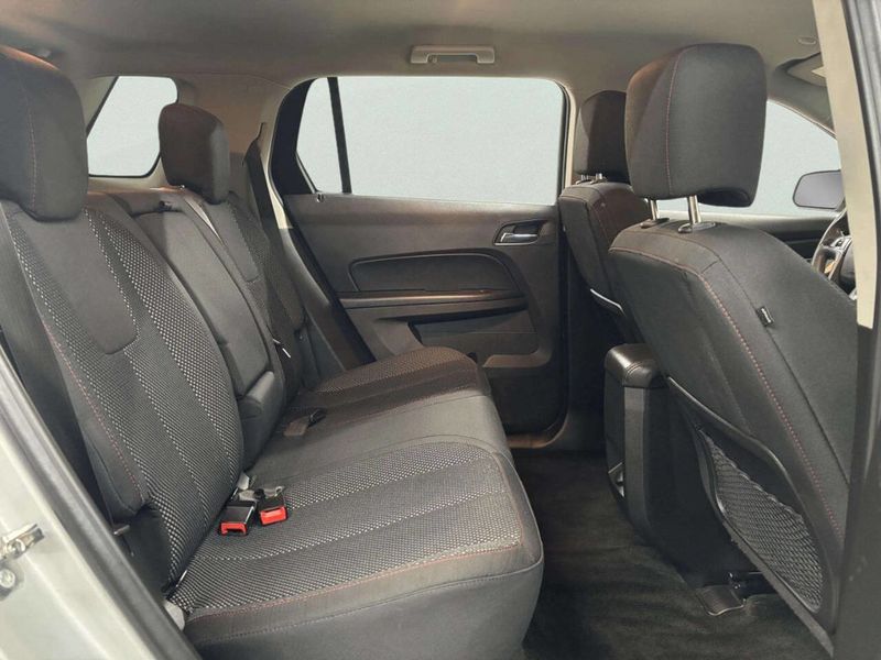 2017 GMC Terrain FWD 4dr SLE w/SLE-1 - 22972935 - 17