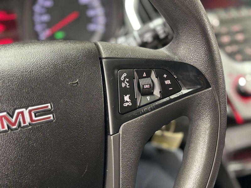 2017 GMC Terrain FWD 4dr SLE w/SLE-1 - 22972935 - 29