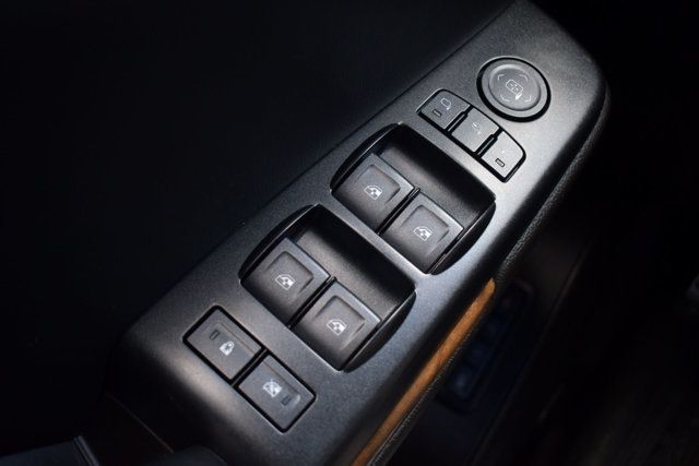 2017 GMC Yukon 4WD 4dr Denali - 22840579 - 12